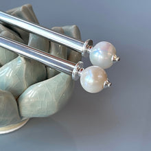 Load image into Gallery viewer, Elegant Genuine Pearl Hair Sticks, Pearl Wedding Hair Sticks Bridal Pearl Hair Pins
