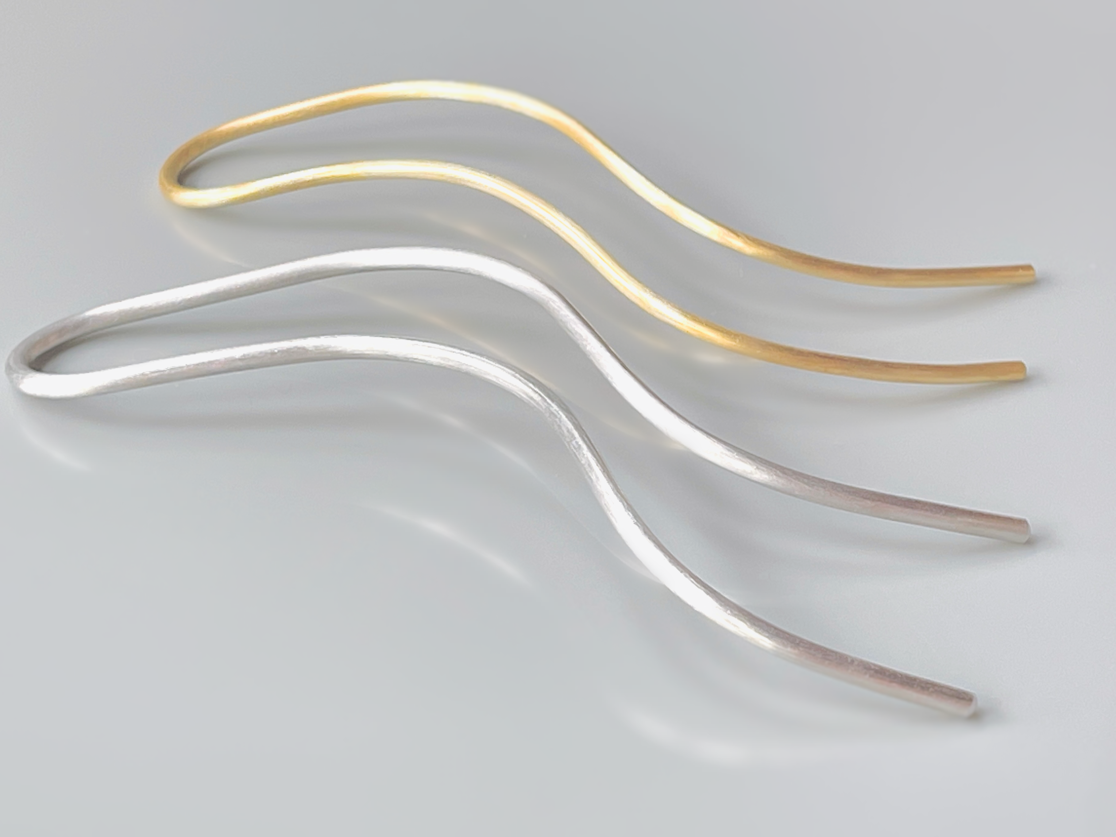 Waves Hair Pin in Silver or Gold