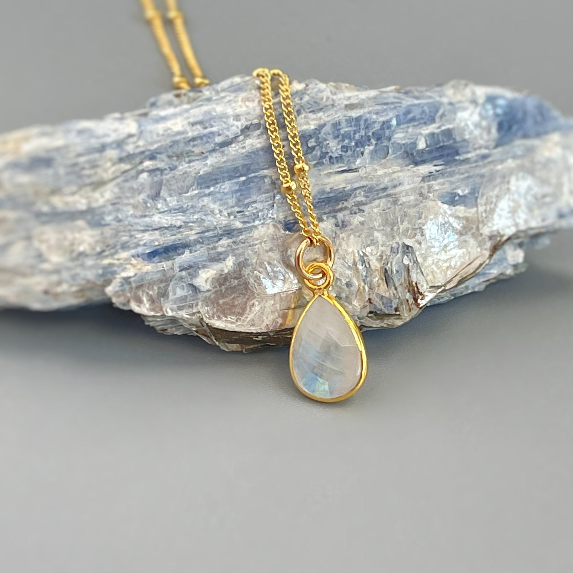 Moonstone Necklace 14k Gold Fill Dainty Gemstone Pendant Necklace