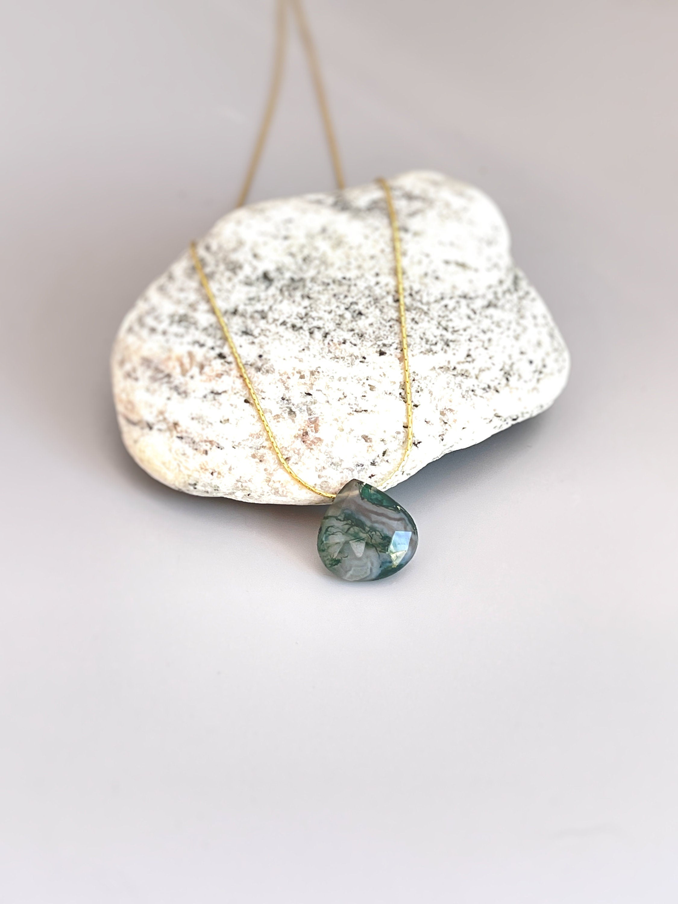 Moss Agate necklace, Handmade crystal gemstone choker necklace for women