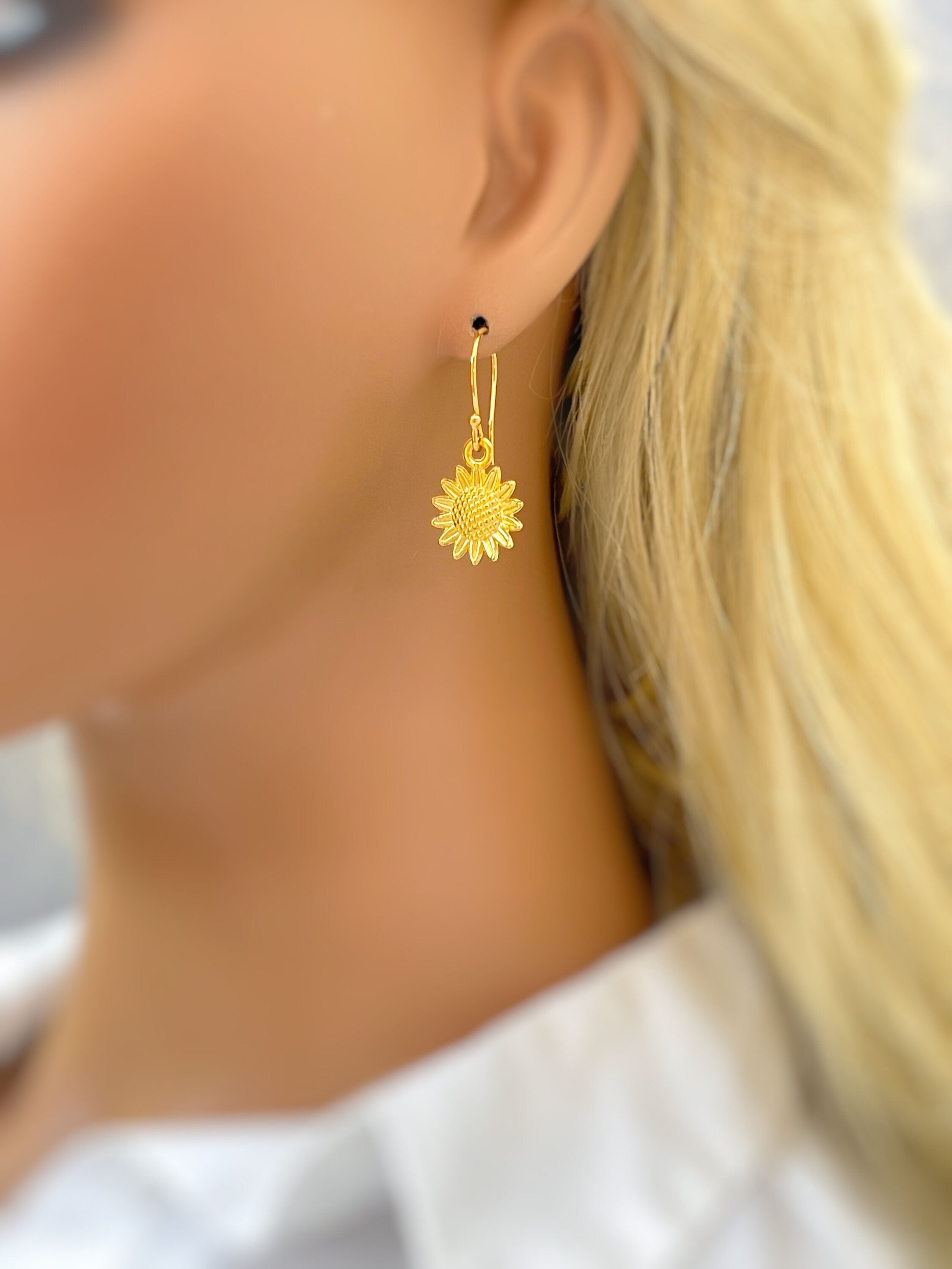 Sunflower Earrings dangle Gold Boho dangling flower earrings for women lightweight unique floral Summer Sunflower jewelry for wedding