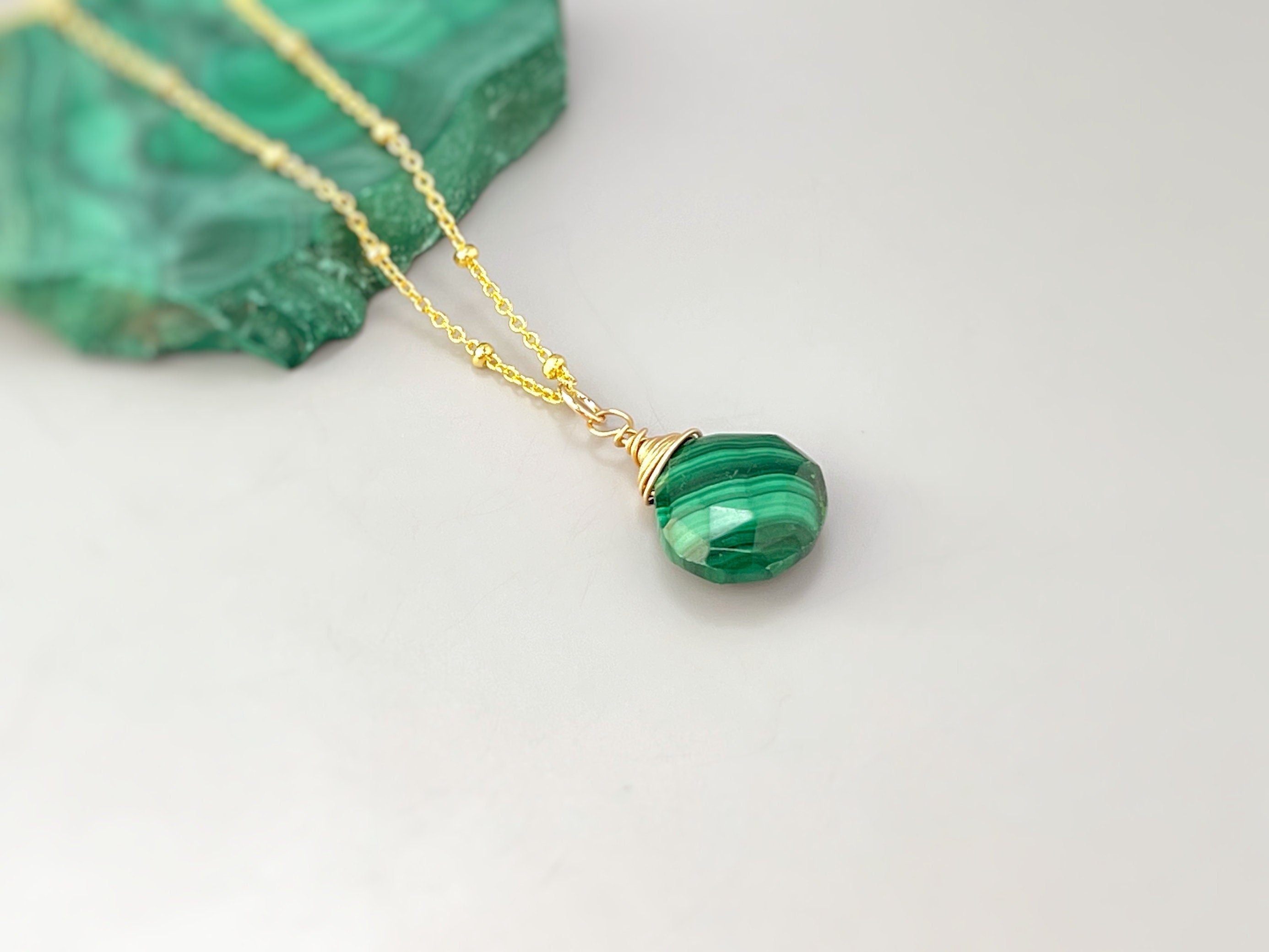 Facetted Malachite Necklace Gold