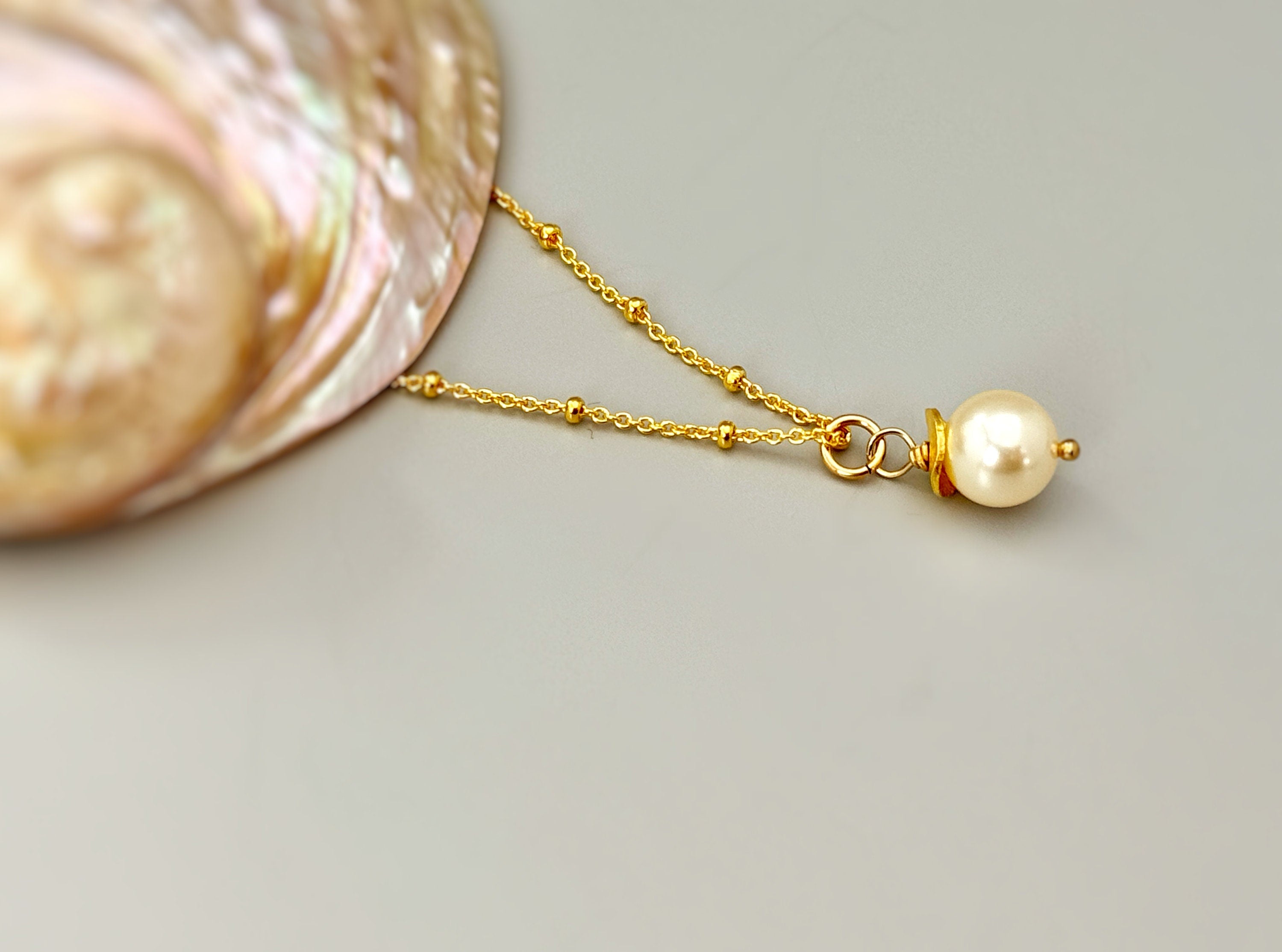 Dainty Single Pearl Necklace Gold handmade pearl pendant layering necklace June birthstone handmade boho jewelry for women gift for mom wife