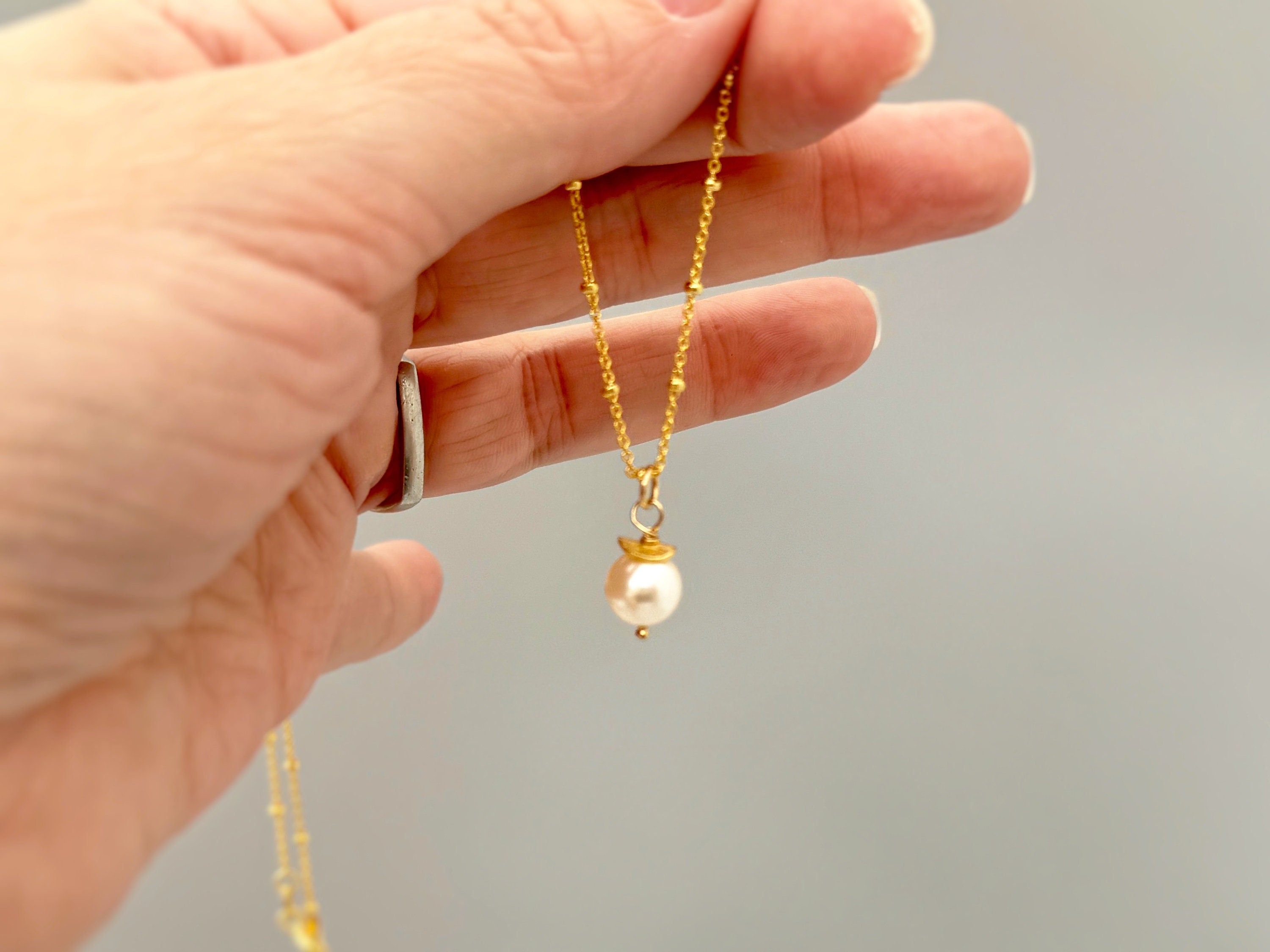 Dainty Single Pearl Necklace Gold handmade pearl pendant layering necklace June birthstone handmade boho jewelry for women gift for mom wife