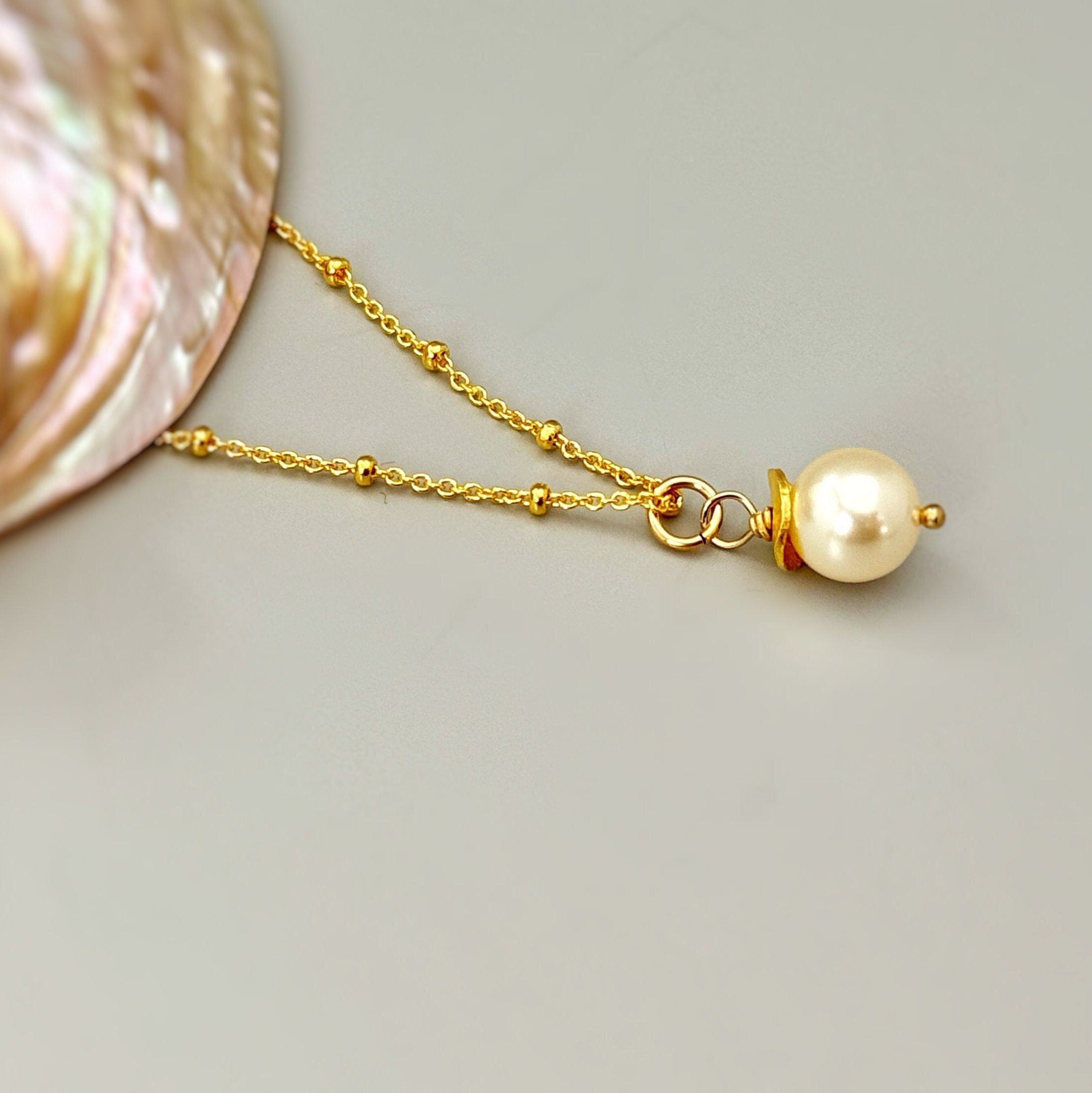 Dainty Single Pearl Necklace Gold handmade pearl pendant layering necklace June birthstone handmade boho jewelry for women gift for mom wife