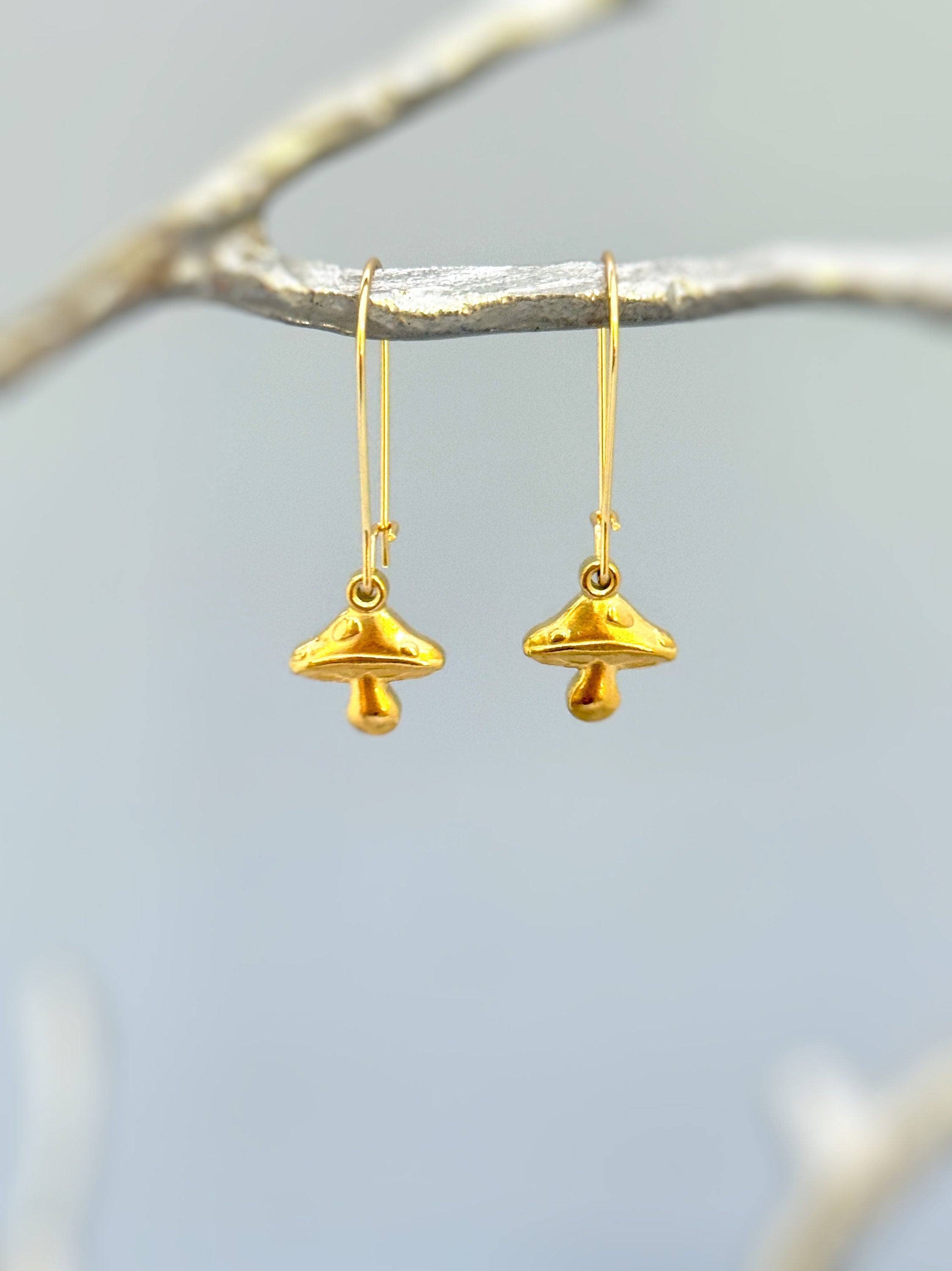 Unique Mushroom dangle Earrings in Silver or Gold. Fun gift for plant lovers. Fun Cottagecore jewelry for nature lovers