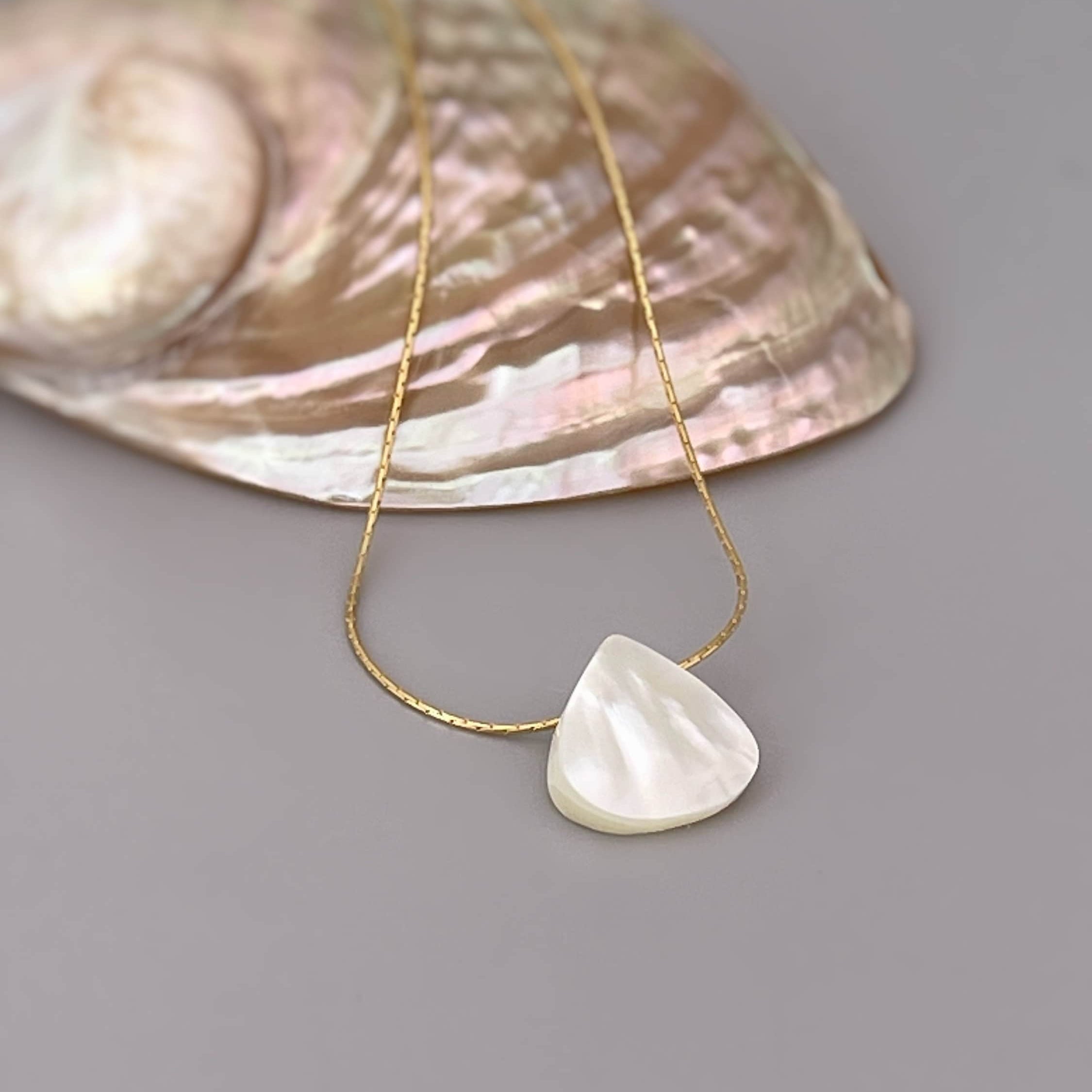 Mother of Pearl Necklace, Beachy Jewelry 14k Gold, Silver Handmade Summer jewelry iridescent shell pendant, bridal jewelry for beach wedding