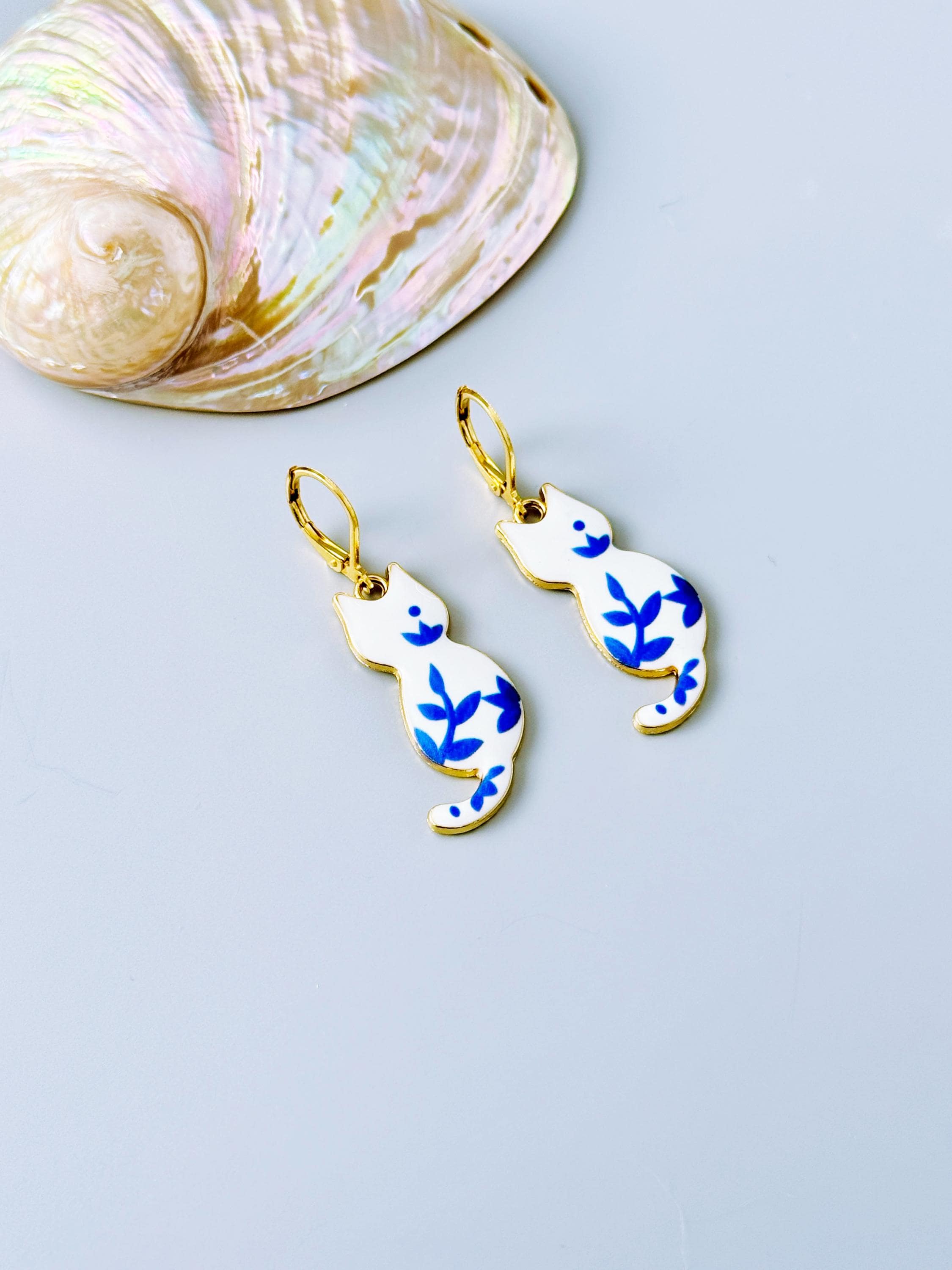 White Cat Earrings gold dangle Cat Jewelry, Gold Leverbacks, Blue Porcelain Earrings Chinoiserie style Cat Lover Gift for veterinarians, vet