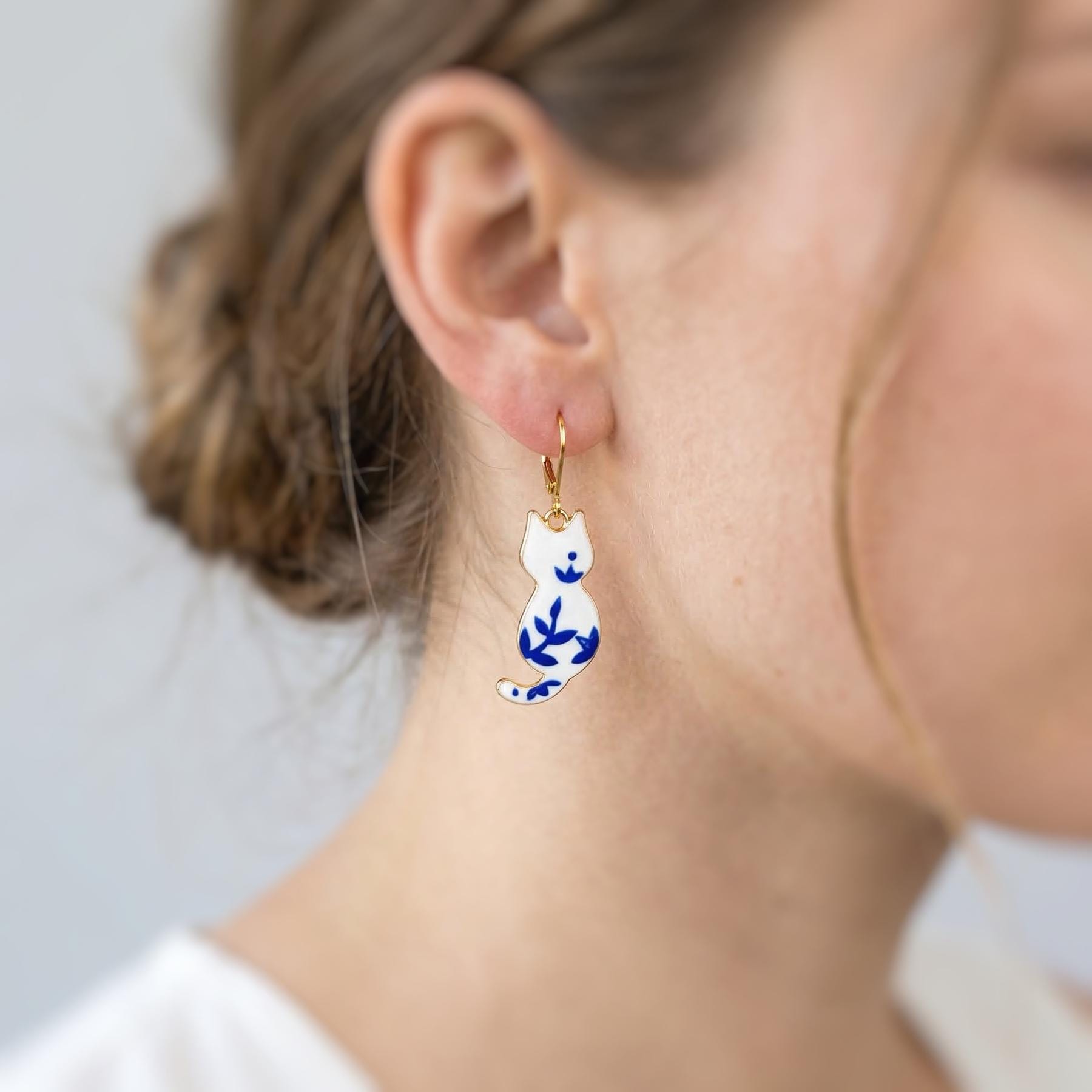 White Cat Earrings gold dangle Cat Jewelry, Gold Leverbacks, Blue Porcelain Earrings Chinoiserie style Cat Lover Gift for veterinarians, vet