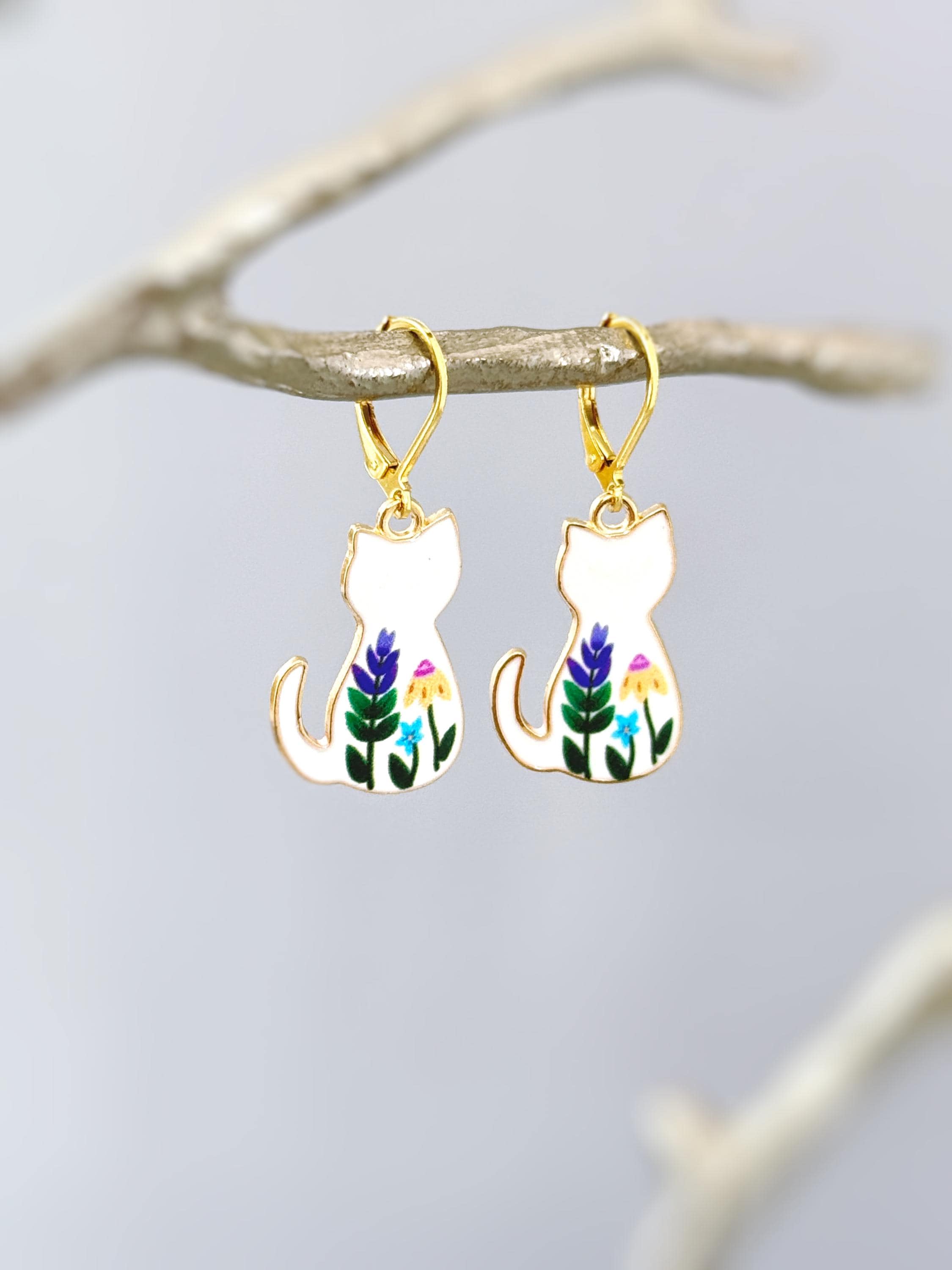 White Cat Earrings dangle cute Cat Jewelry, Gold Leverbacks, white floral flower Earrings style Cat Lover Gift for gardeners, moms, vets bff