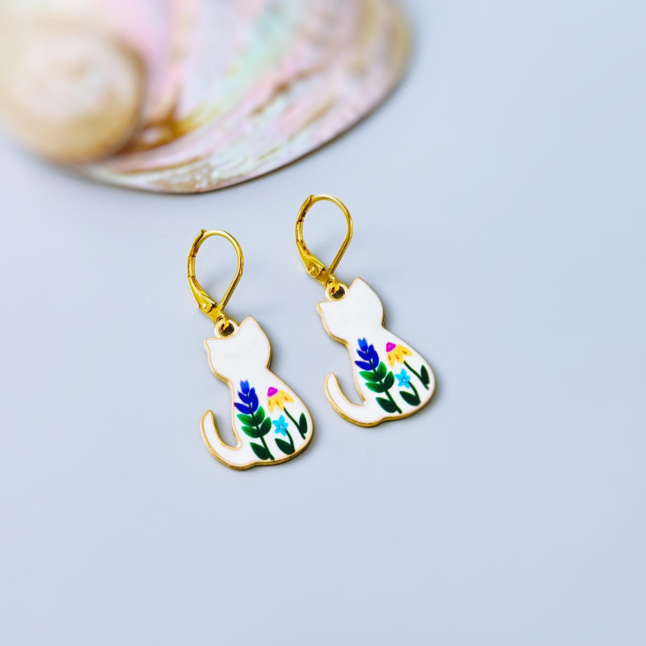 White Cat Earrings dangle cute Cat Jewelry, Gold Leverbacks, white floral flower Earrings style Cat Lover Gift for gardeners, moms, vets bff
