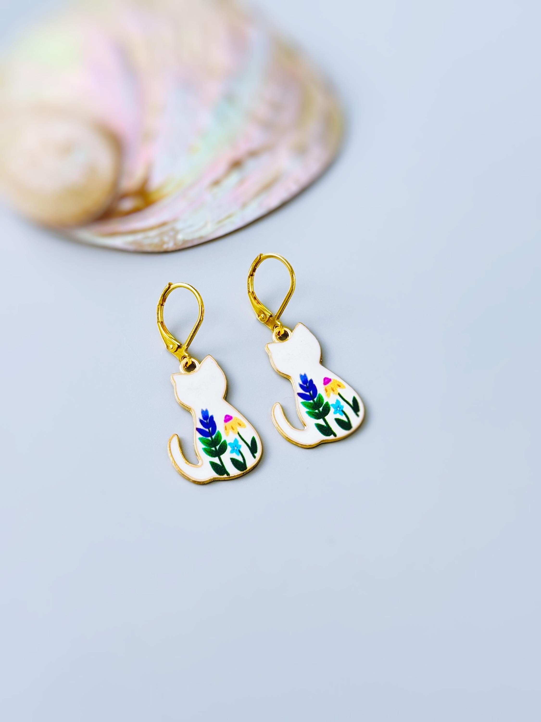 White Cat Earrings dangle cute Cat Jewelry, Gold Leverbacks, white floral flower Earrings style Cat Lover Gift for gardeners, moms, vets bff