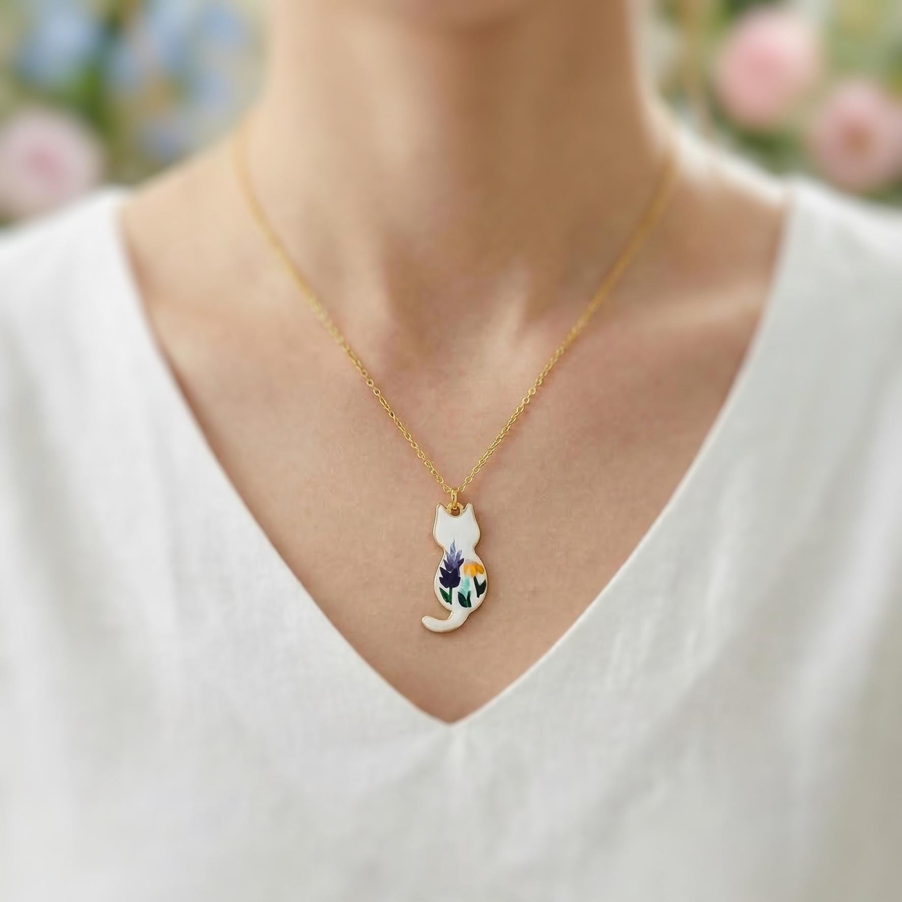 White Cat Necklace Gold Cute Cat Floral Jewelry for women flower pendant Cat Lover Gift for mothers day, moms, veterinarians, vet techs