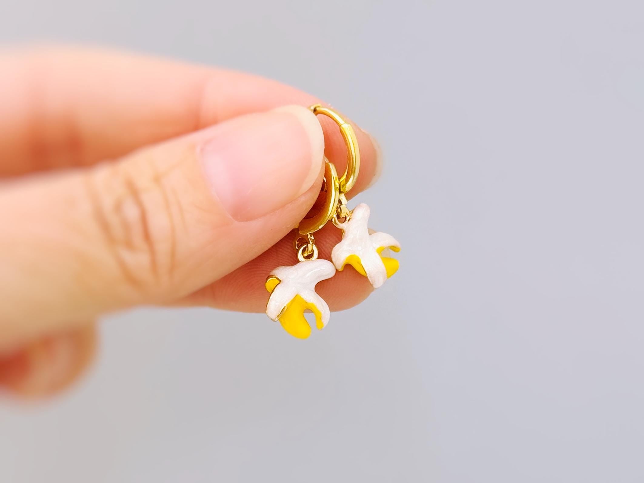 Dainty Banana Huggie Hoop Earrings Gold Yellow Charm Earrings, Cottagecore Jewelry Fruit Chef Gift, Cute Novelty Earrings gift for gardener