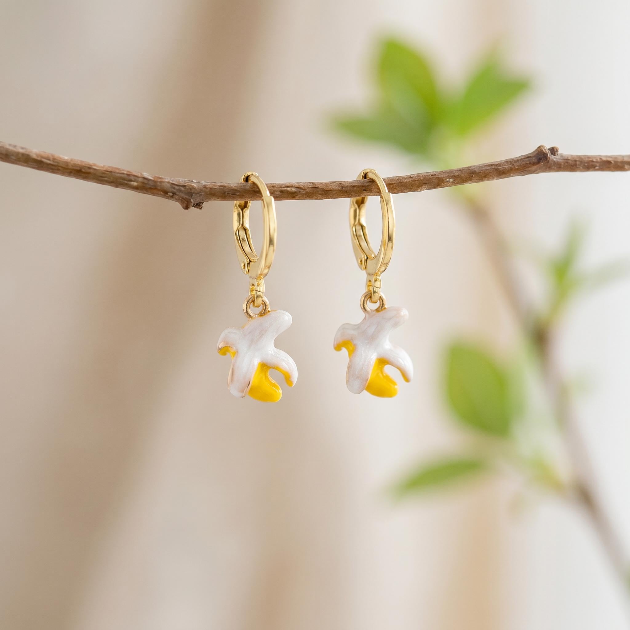 Dainty Banana Huggie Hoop Earrings Gold Yellow Charm Earrings, Cottagecore Jewelry Fruit Chef Gift, Cute Novelty Earrings gift for gardener