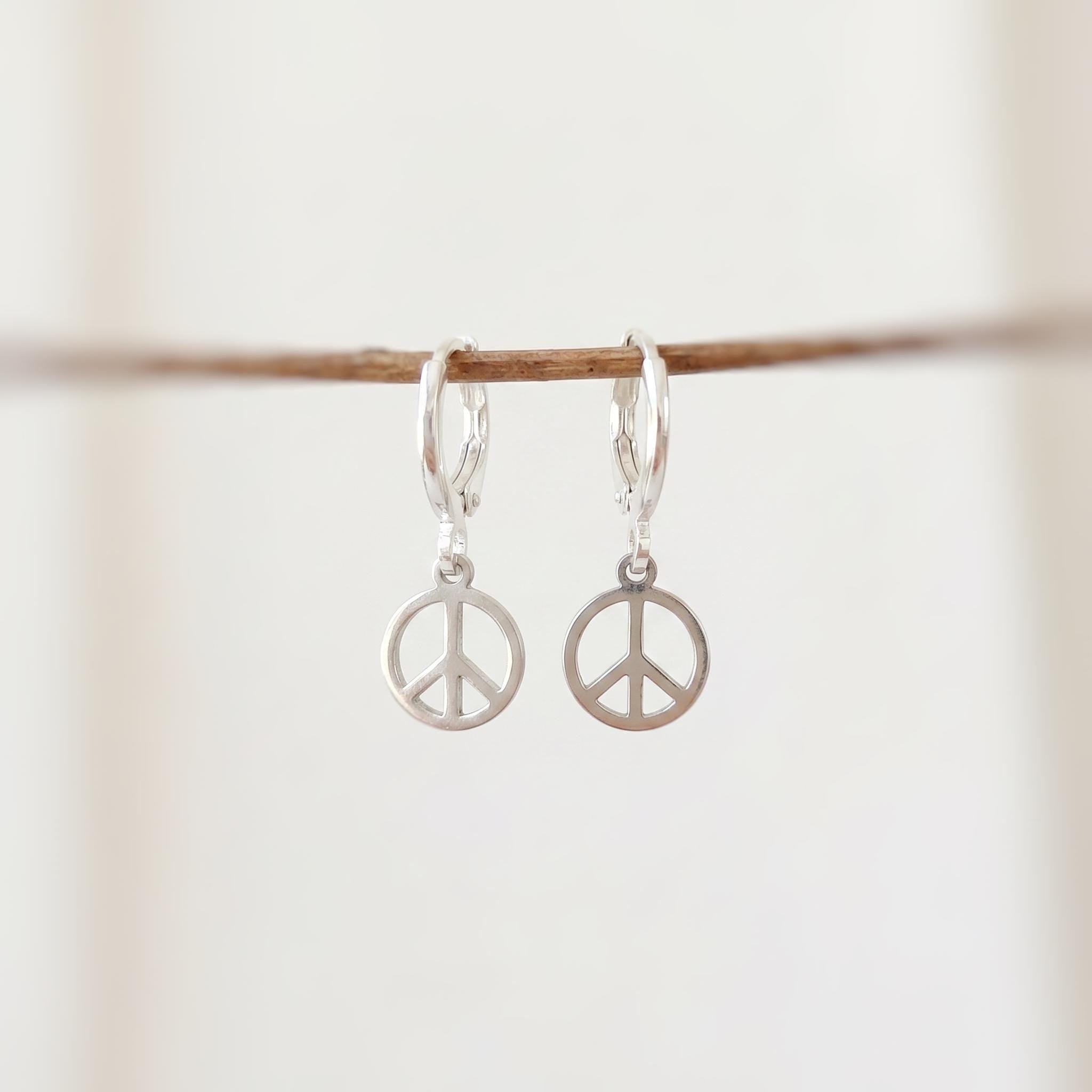 Dainty Peace Sign Huggie Hoop Earrings, Silver Dangle Minimalist Boho 90s Jewelry, Hippie Chic Love and Peace Festival Earrings for her