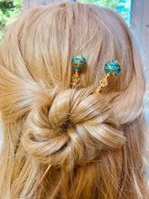 Load image into Gallery viewer, Teal Swirl 24k gold hair stick, Venetian Art Glass hair stick, shawl pin, sweater pin,