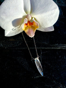 Elegant Silver Marquis Quartz necklace